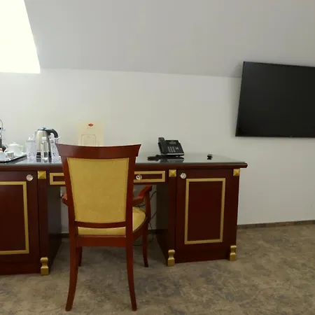 Integra Hotel 4*