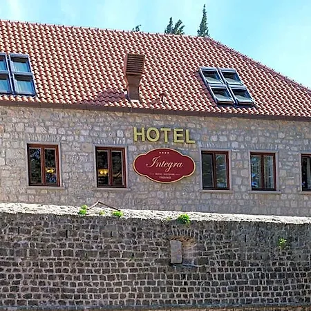Hotel Integra 4*