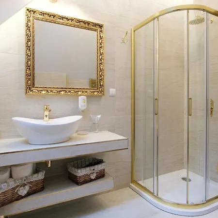 Integra تريبينيي